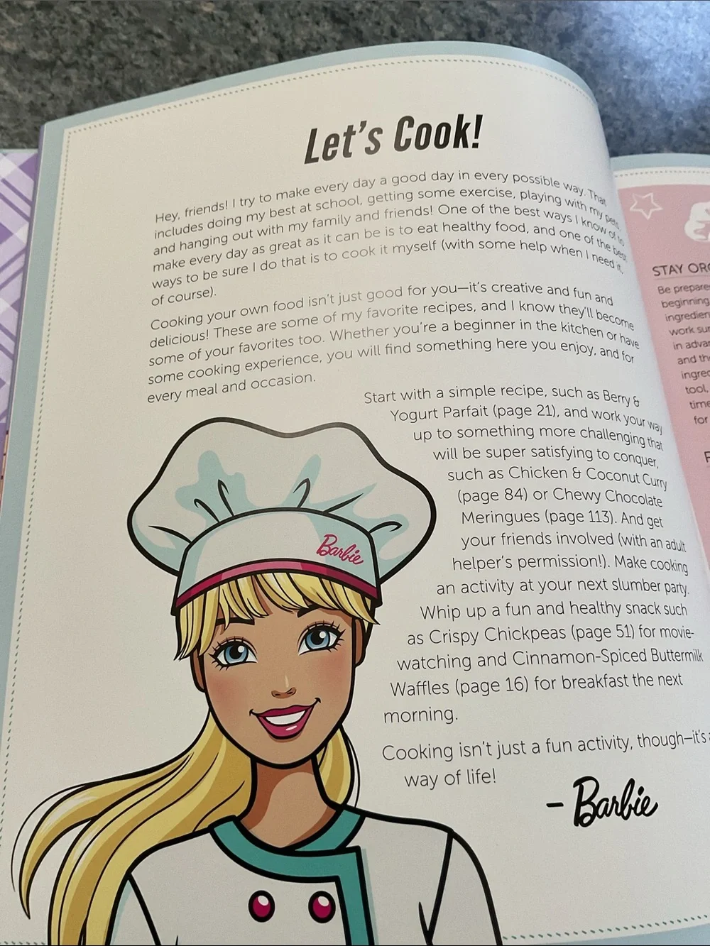 🥣 Barbie Cooks! Cookbook. New!